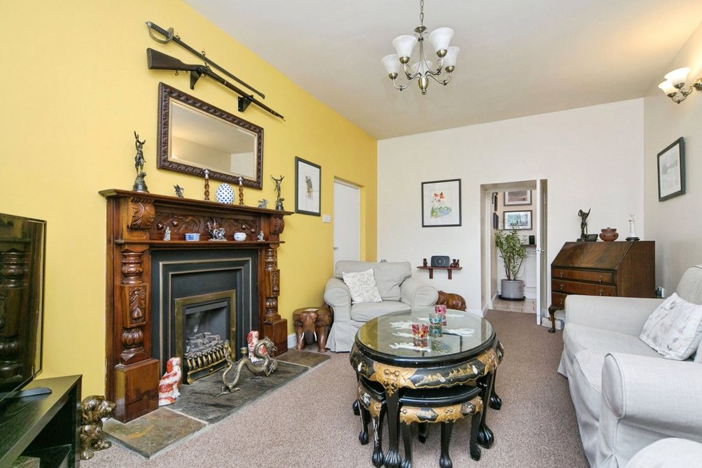 Property photo 3 of 17 Picture No. 35