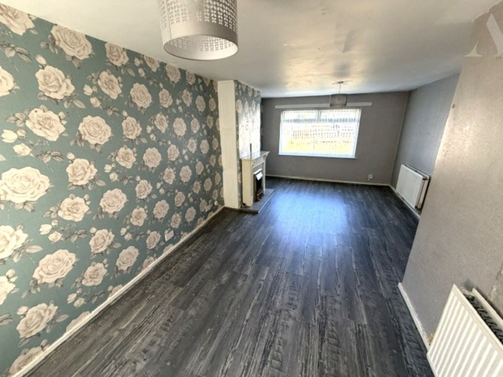Property photo 2 of 13 367 Heath Way Lounge.Jpeg