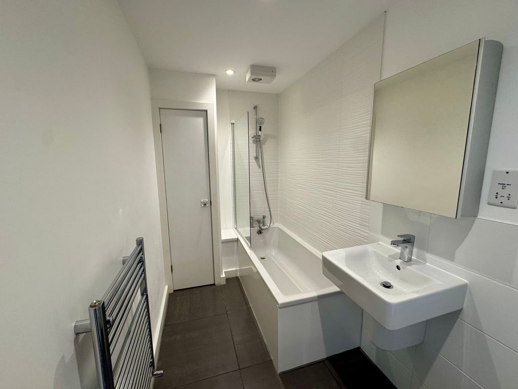 Property photo 3 of 7 Tempimagebrcuun