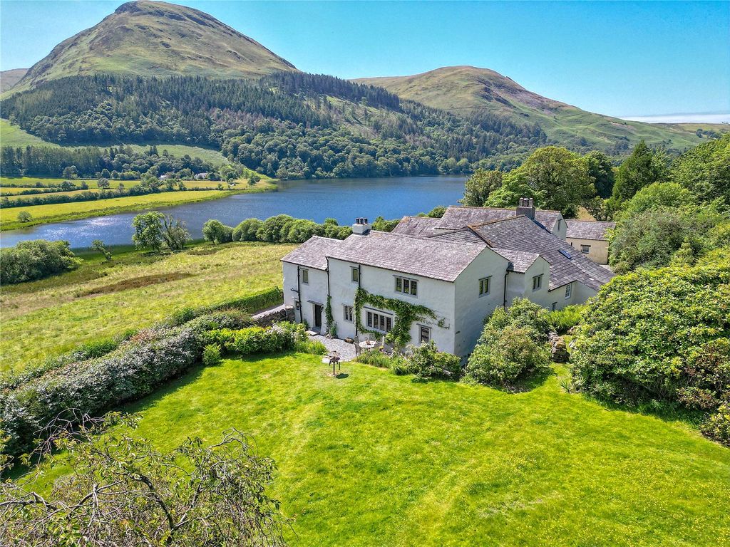 Property photo 1 of 20 Thrushbank