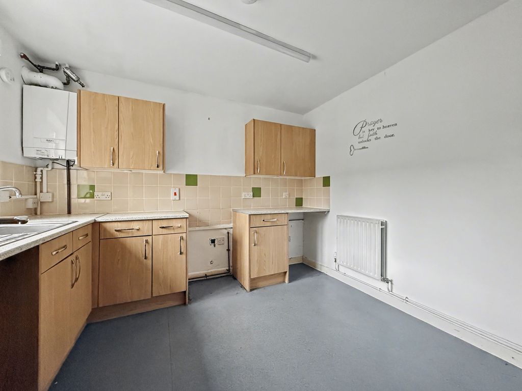 Property photo 3 of 10 Img3691