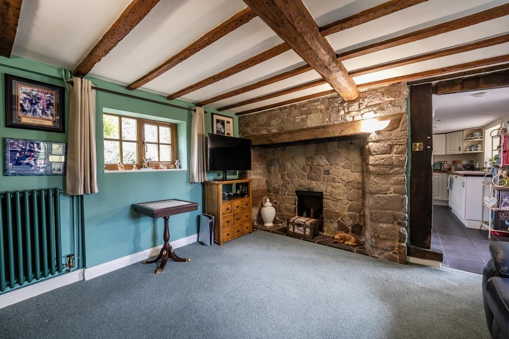 Property photo 3 of 17 Photos