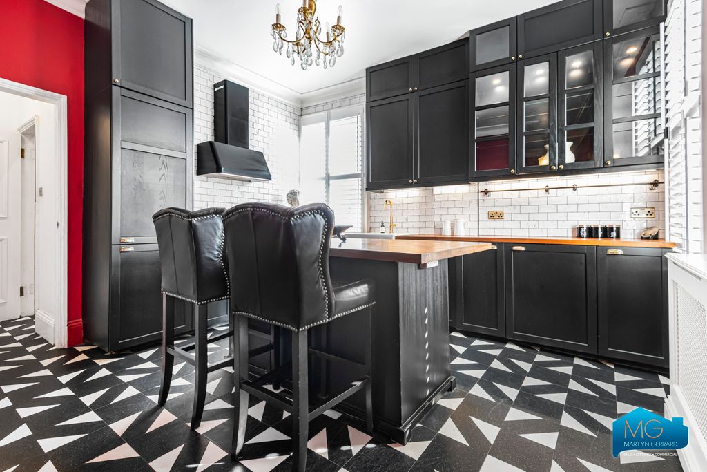 Property photo 3 of 24 Picture No. 36