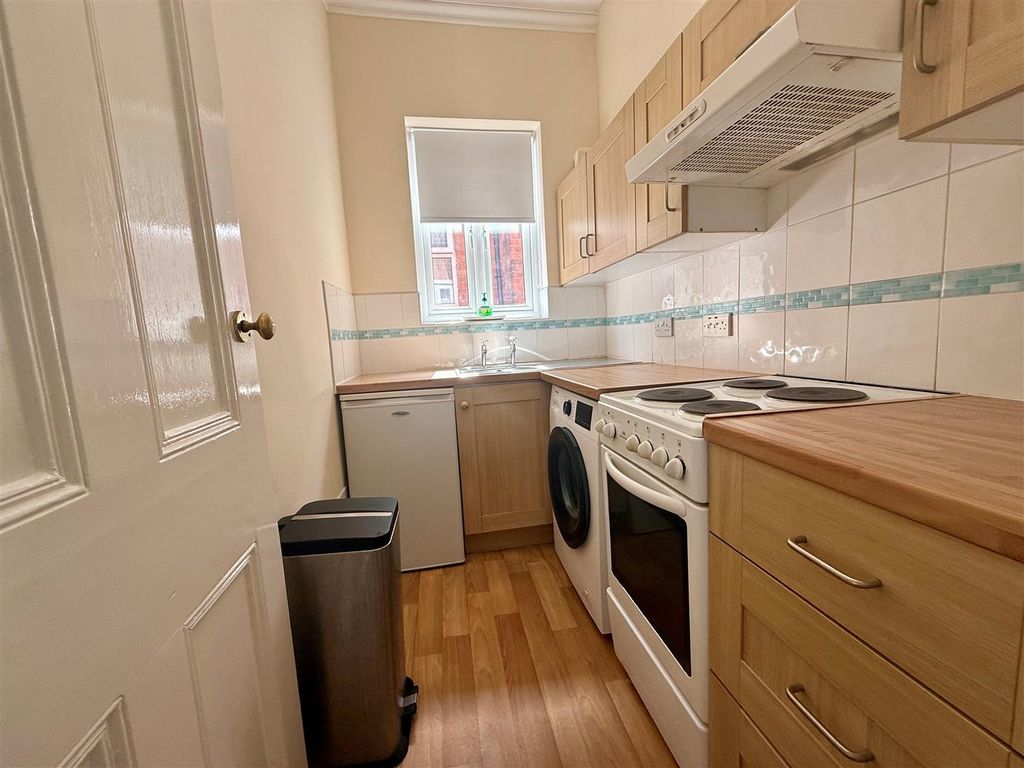 Property photo 2 of 5 Kitchen.Jpg
