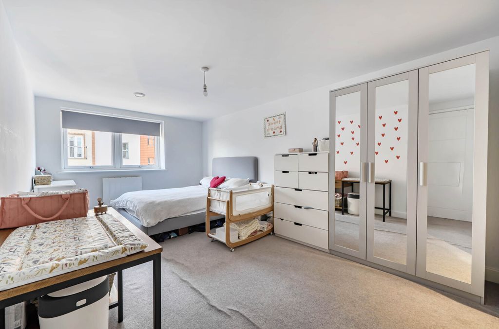 Property photo 2 of 20 1450878-1-69F3893...