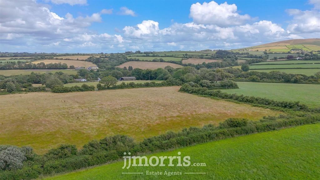 Property photo 2 of 11 D10Fa482-8931-44Ec-B5C5-Ca029A8C6B6E.Jpeg