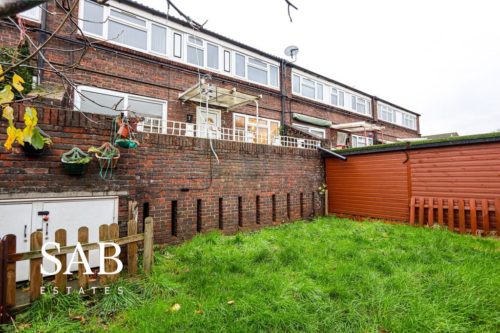 Property photo 3 of 9