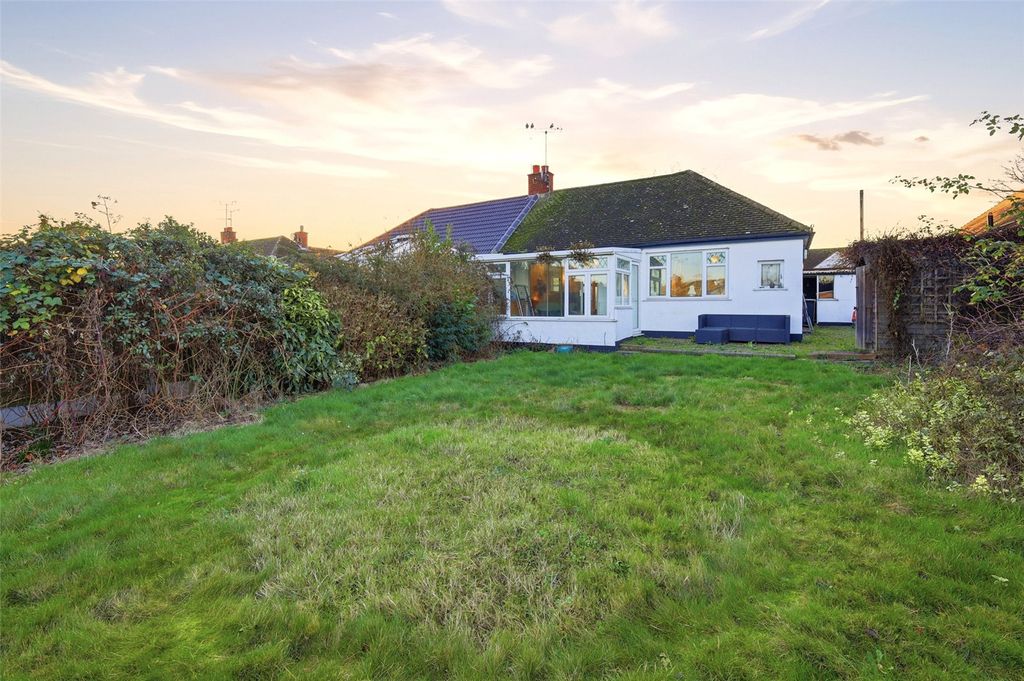 Property photo 2 of 15 Picture No. 23