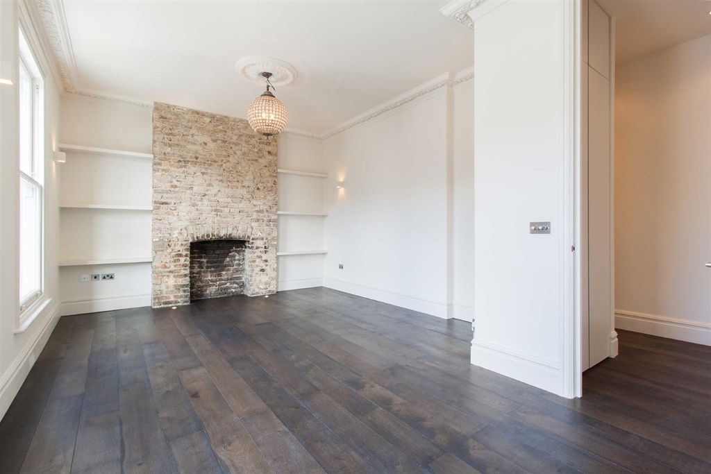Property photo 3 of 7