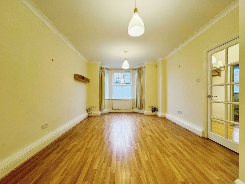Property photo 3 of 12 Picture No. 20