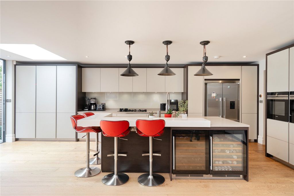 Property photo 1 of 14 Picture No. 04