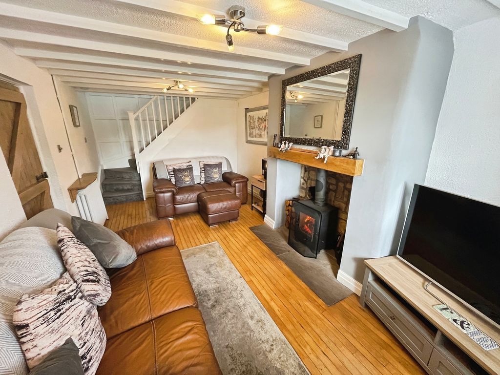 Property photo 2 of 23 Lounge