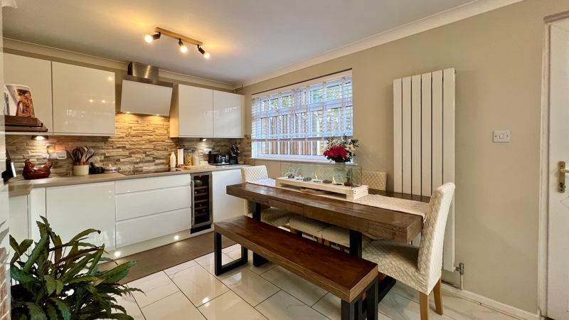 Property photo 2 of 18 Photo 16