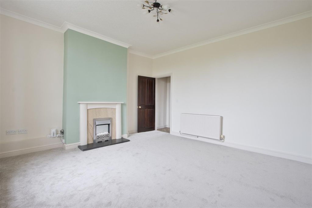 Property photo 2 of 16 Living Room