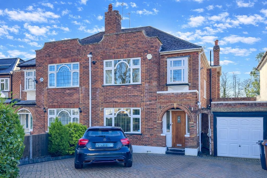 Property photo 3 of 14 4700315