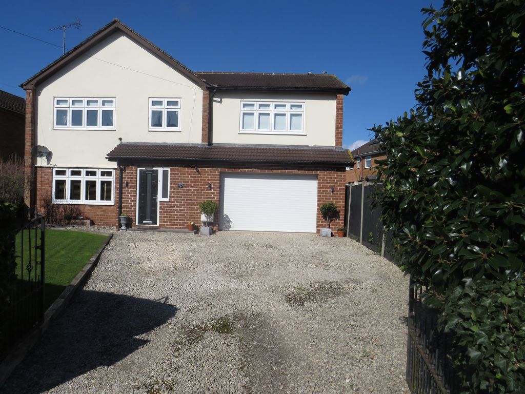 Property photo 1 of 2 Front Garden