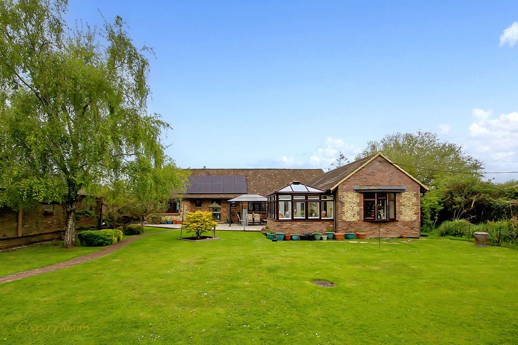 Property photo 1 of 16 Front