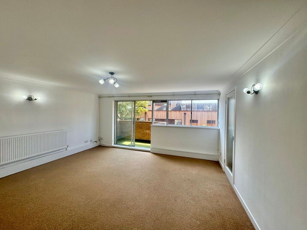 Property photo 1 of 7 Recep.Jpg