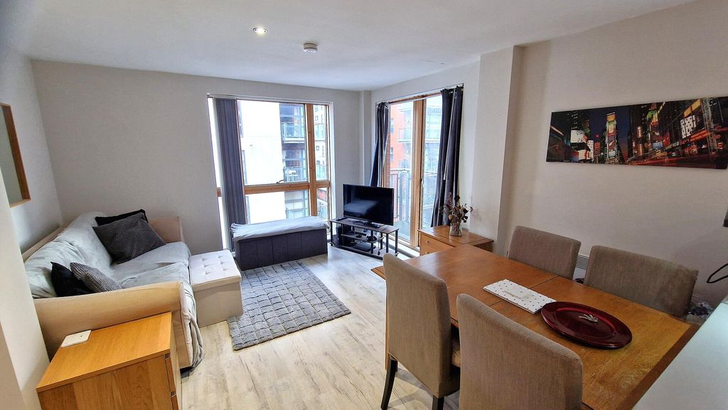 Property photo 2 of 36 Living Room