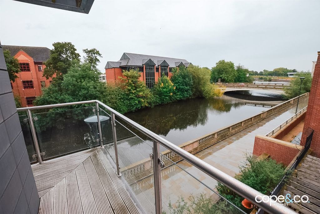 Property photo 1 of 15 3868231