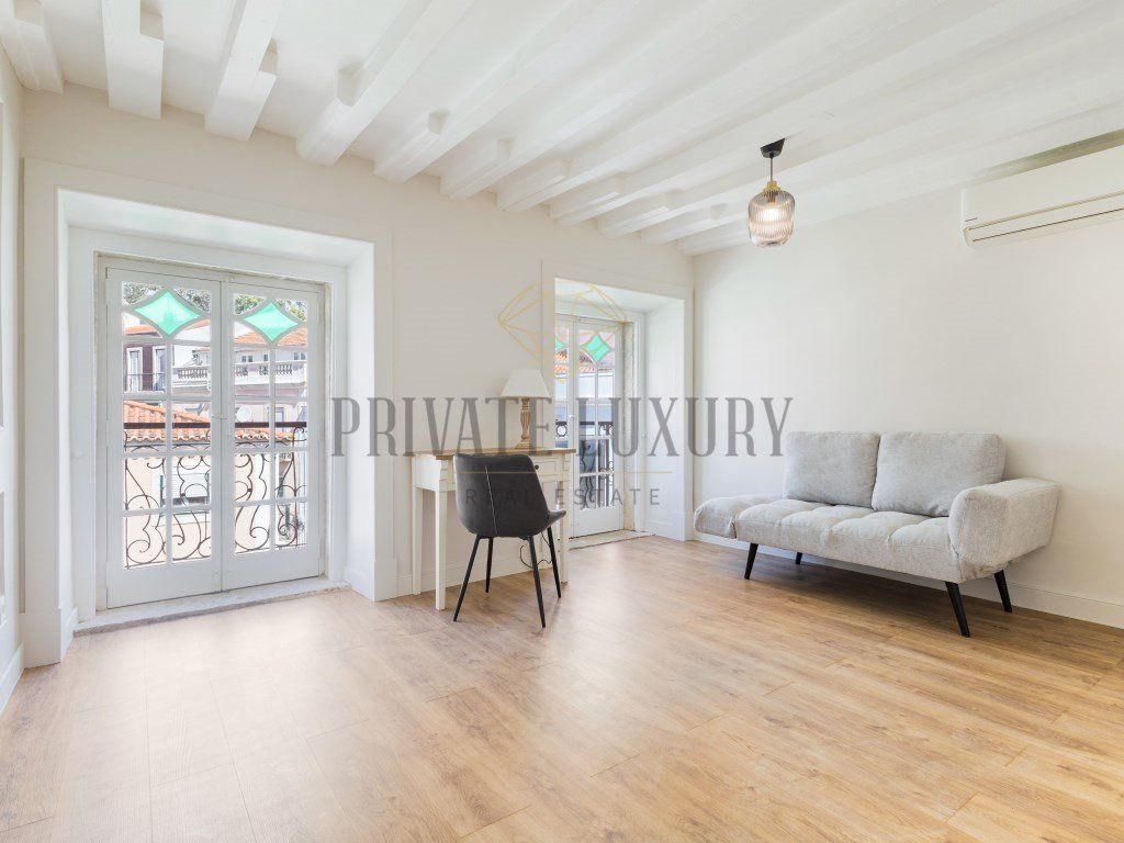 Property photo 2 of 30