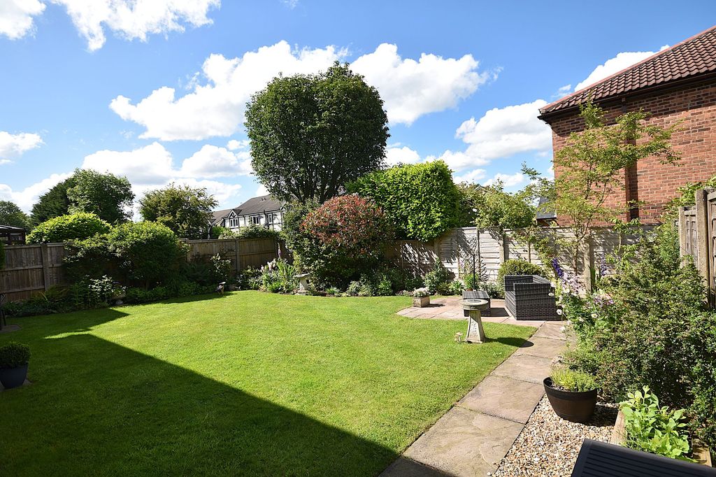 Property photo 2 of 16