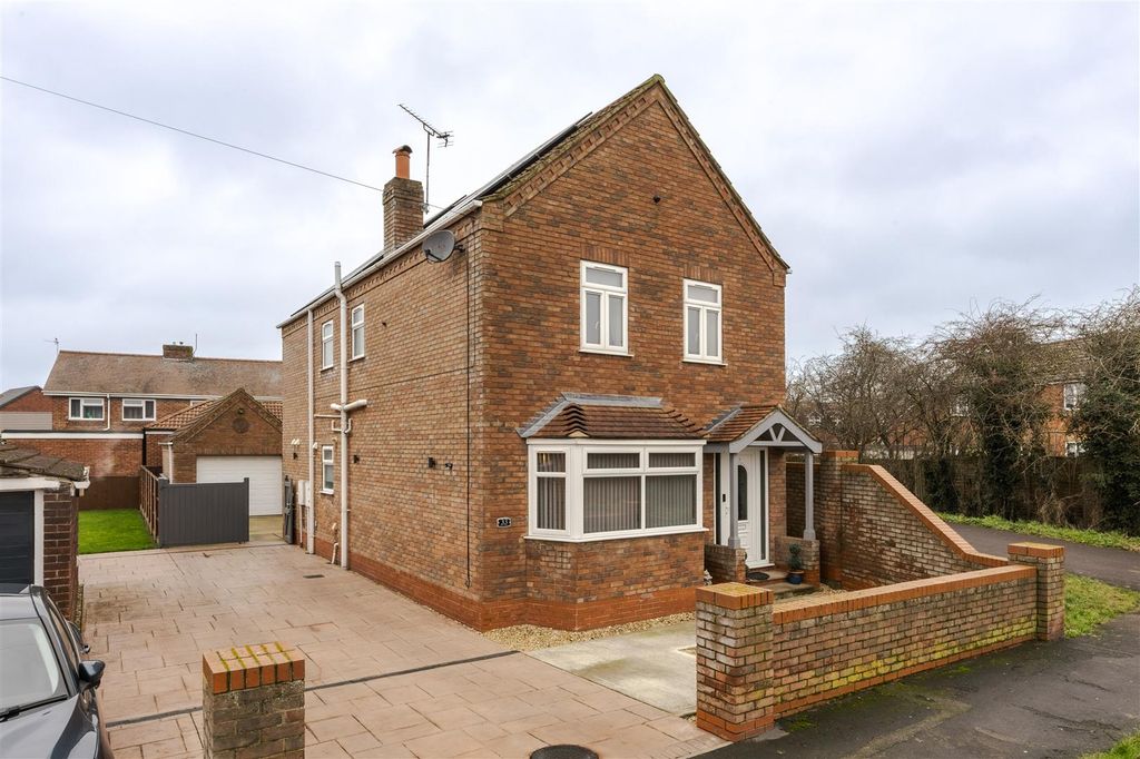 Property photo 1 of 19 Main