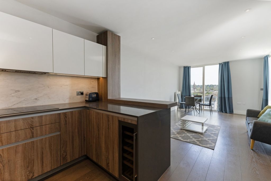 Property photo 3 of 28 Hamond Court