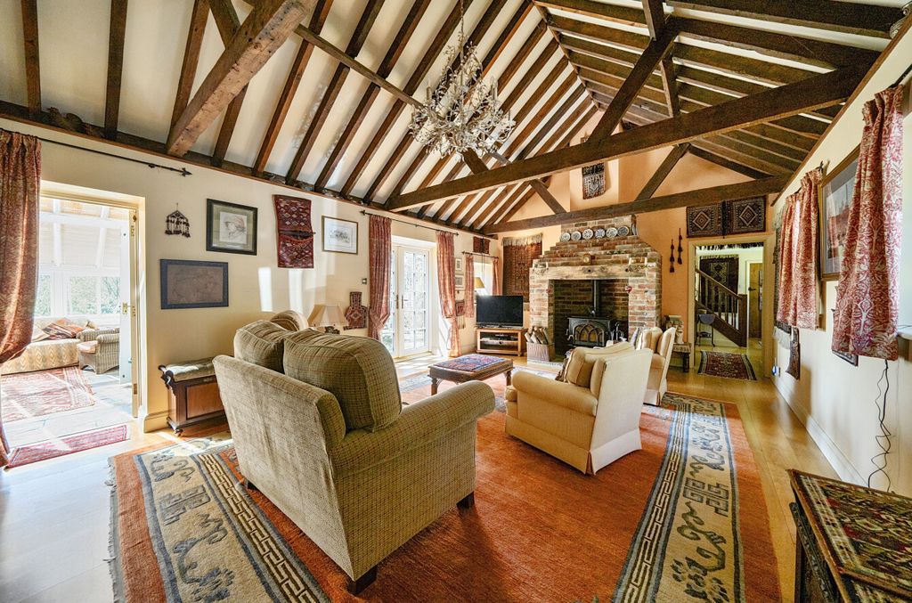 Property photo 2 of 21 1441408-16-69F1Ec...