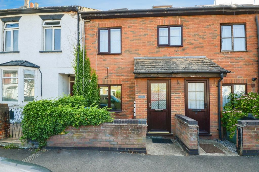 Property photo 1 of 12