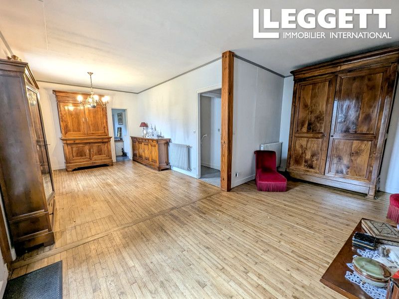 Property photo 3 of 10