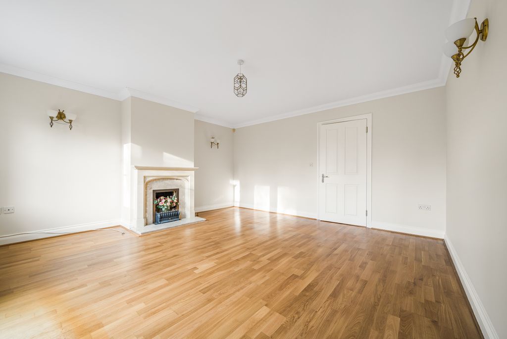 Property photo 2 of 11 Picture No. 03