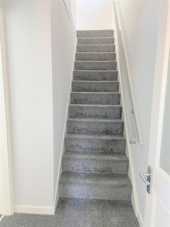 Property photo 3 of 13 Hall