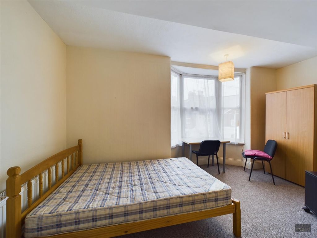 Property photo 2 of 8 H2Kyw6Jeoeyvpp9Oexpspg.Jpg