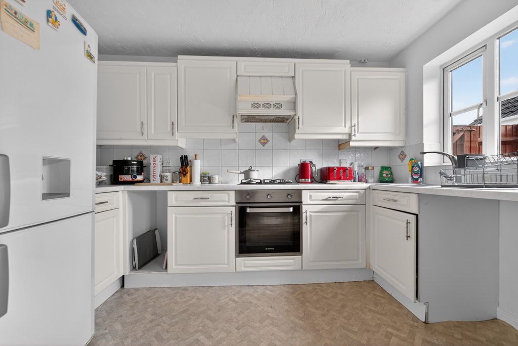 Property photo 2 of 23 4883215