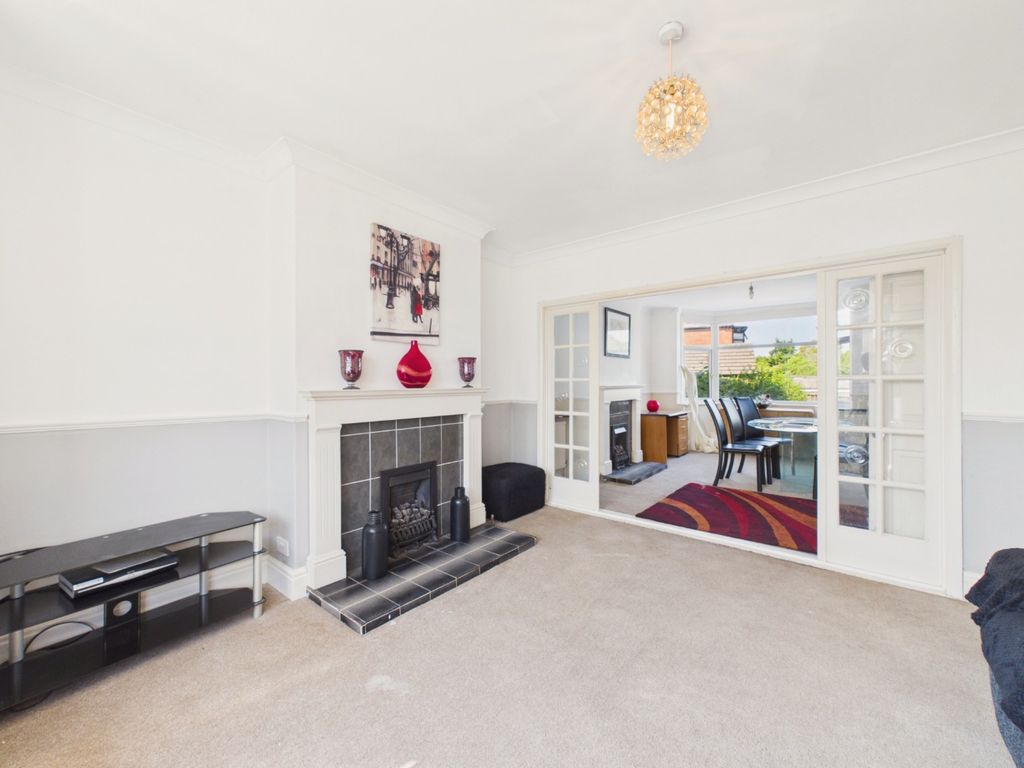 Property photo 2 of 13 4600556