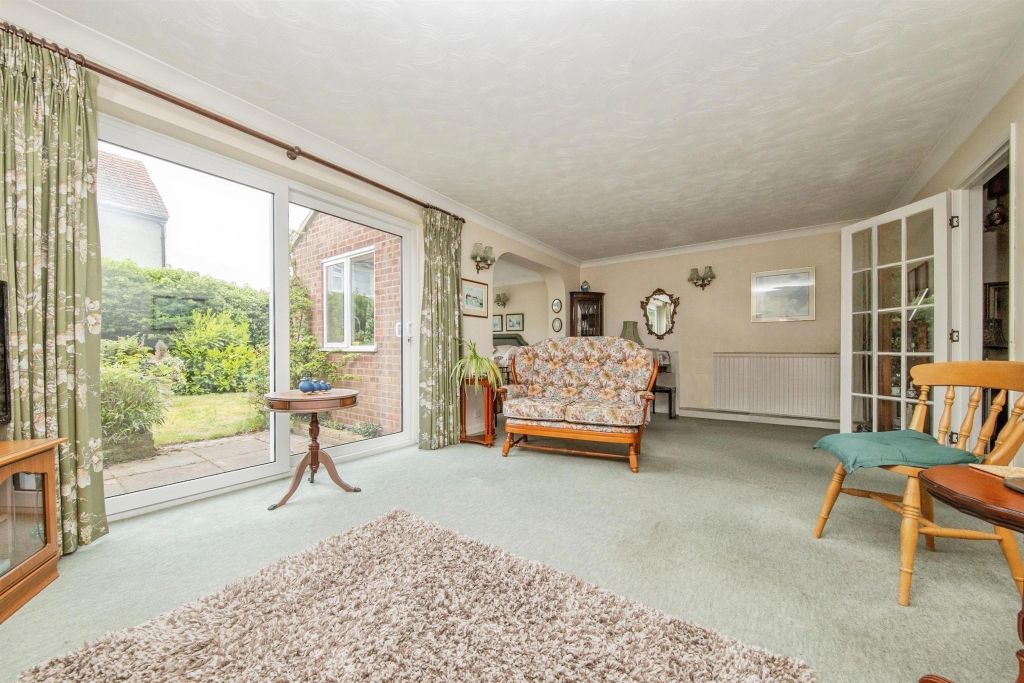 Property photo 3 of 14