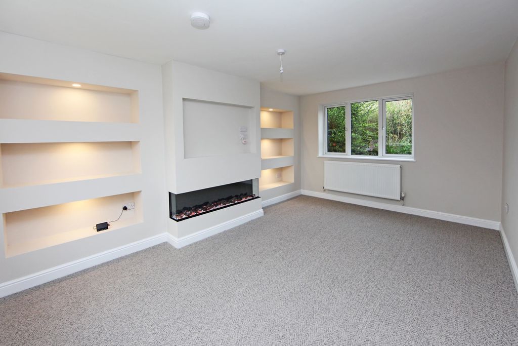 Property photo 2 of 17 Photo 2