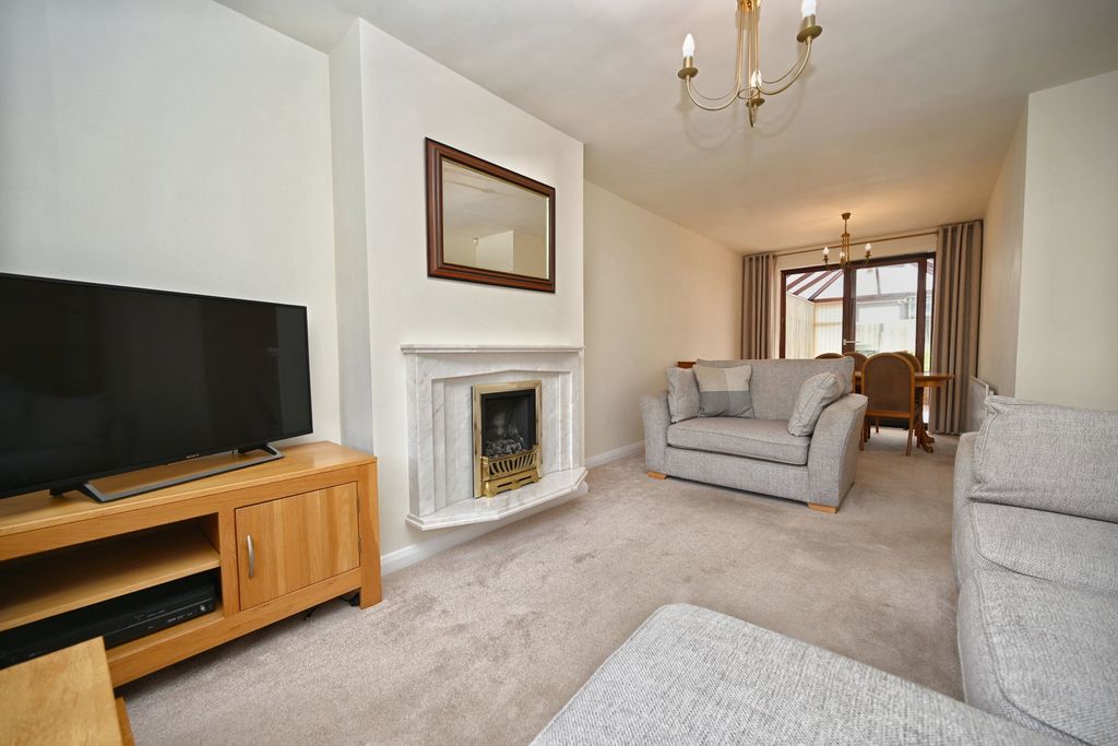 Property photo 3 of 18