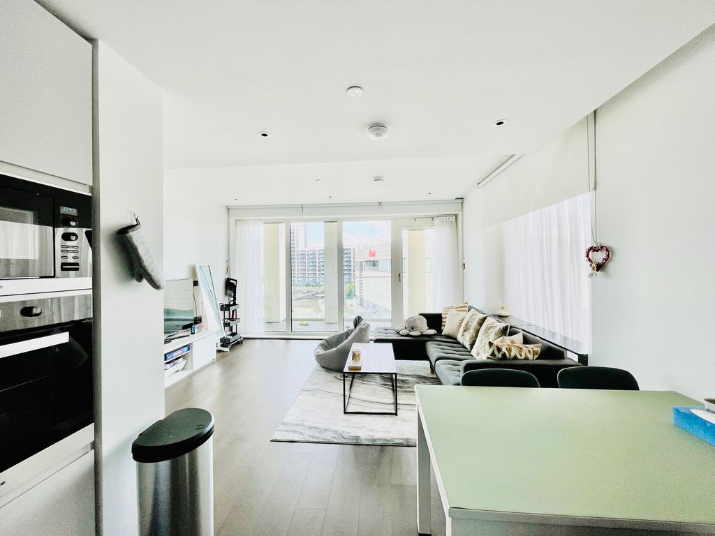 Property photo 2 of 8