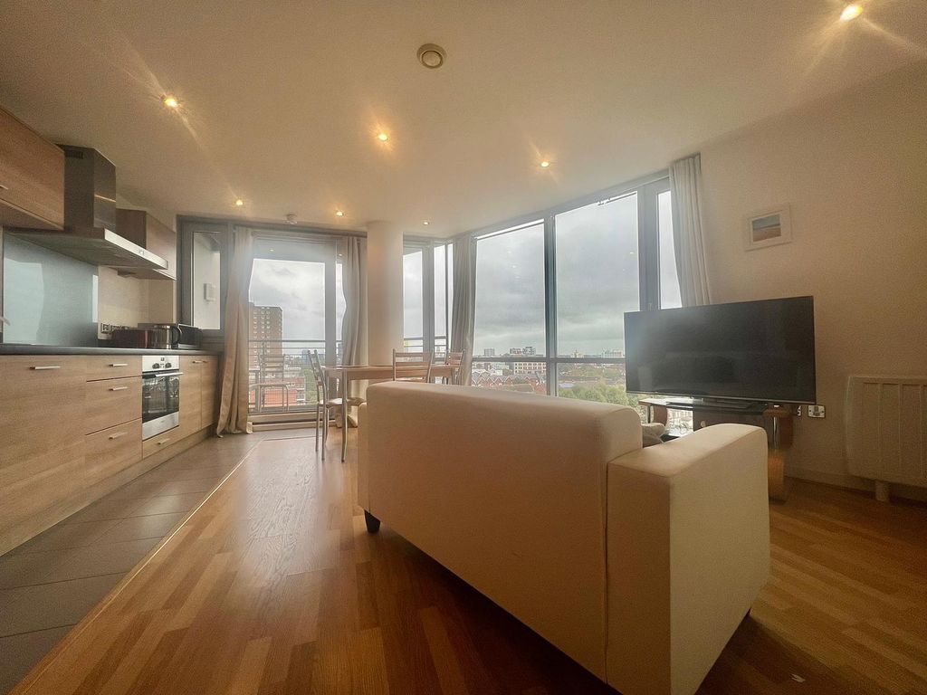 Property photo 3 of 8