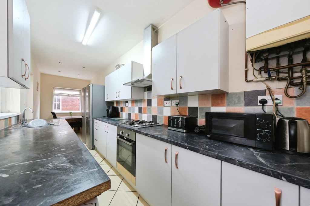 Property photo 3 of 27 Pbox-Img.Jpg