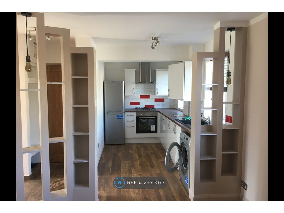 Property photo 1 of 8 Kitchen