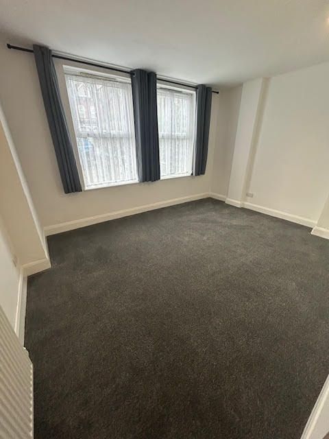 Property photo 2 of 5 Living Room