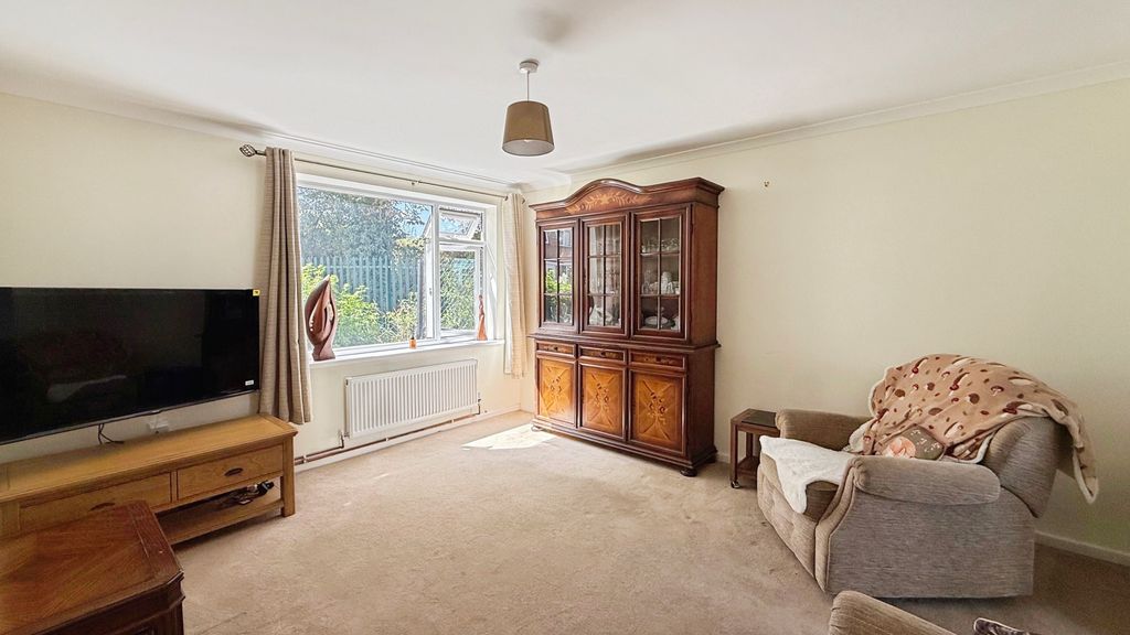 Property photo 3 of 19