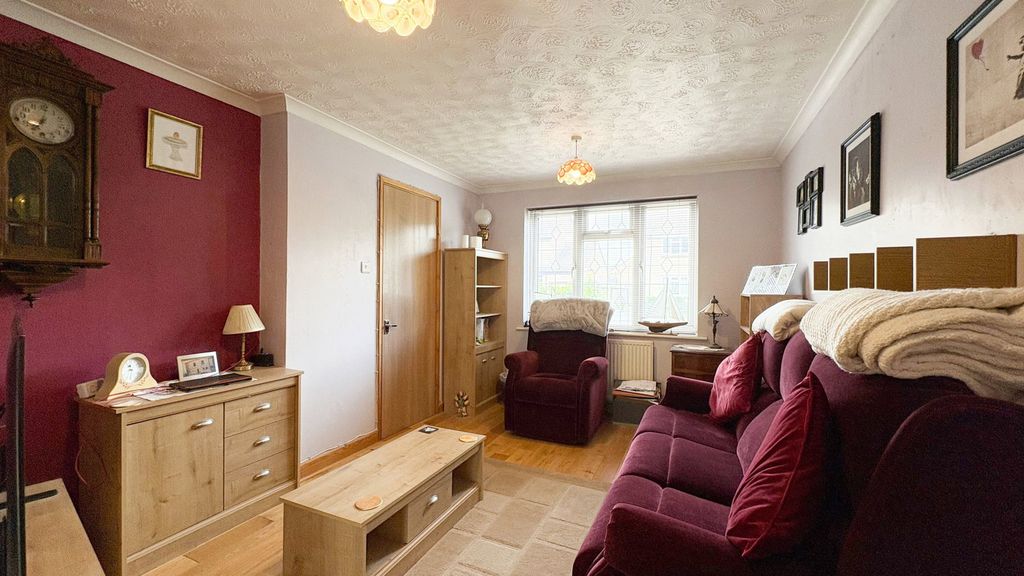Property photo 3 of 22