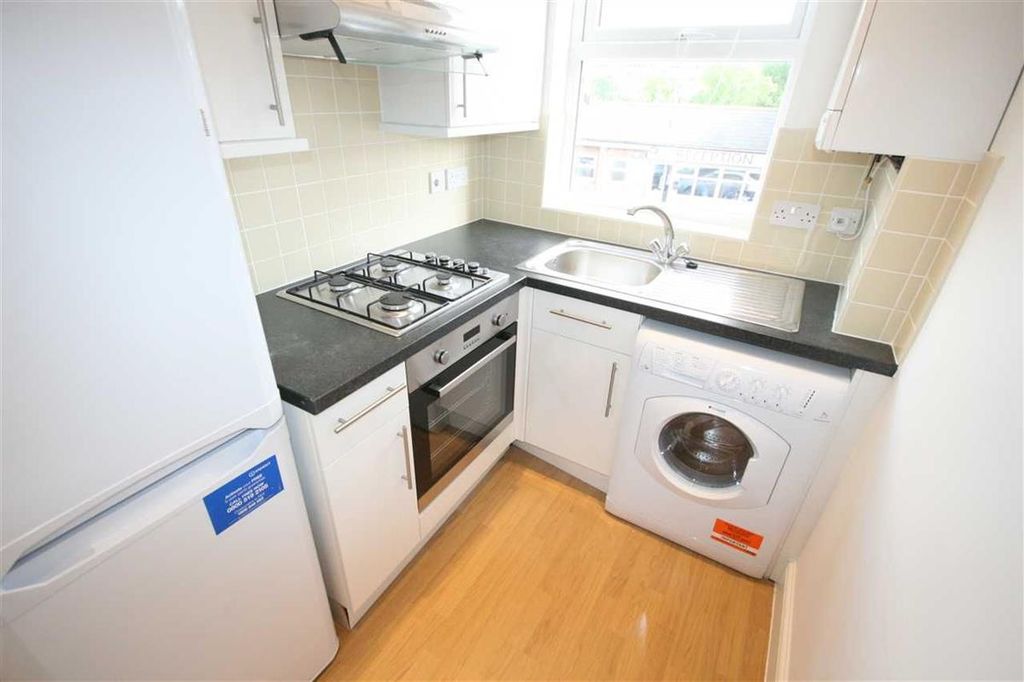 Property photo 2 of 3
