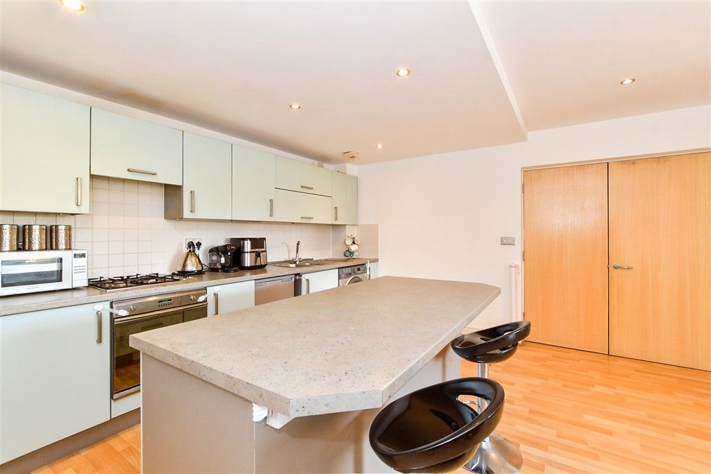 Property photo 3 of 11 Lounge/Diner/ Kitchen *