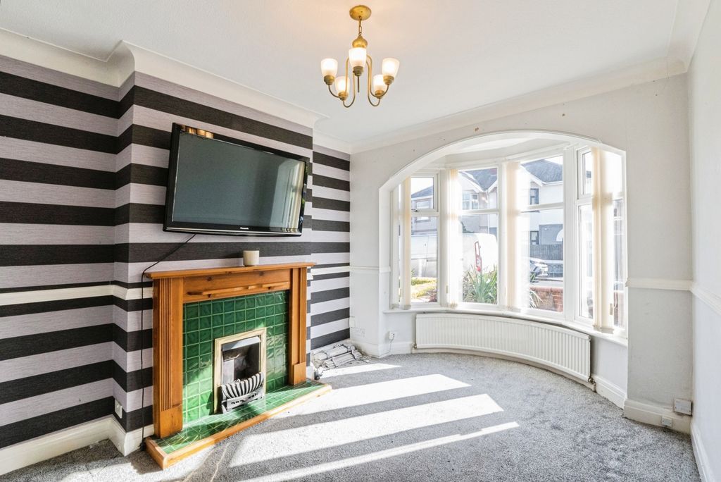 Property photo 2 of 16 Pbox-Img.Jpg