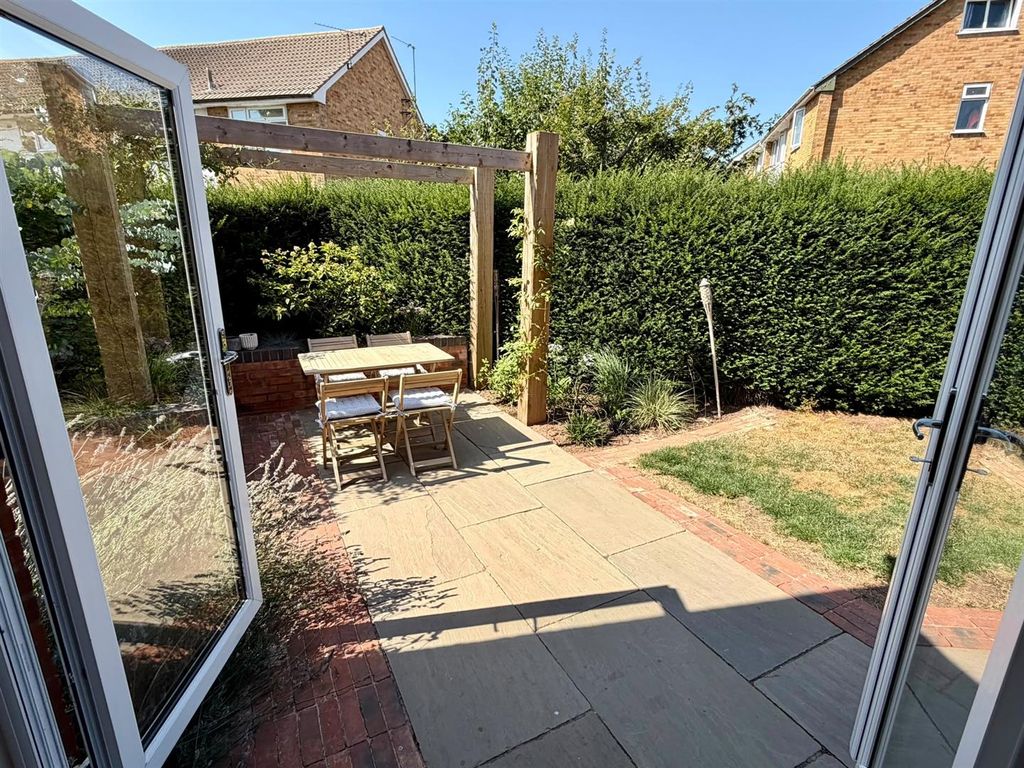 Property photo 3 of 20